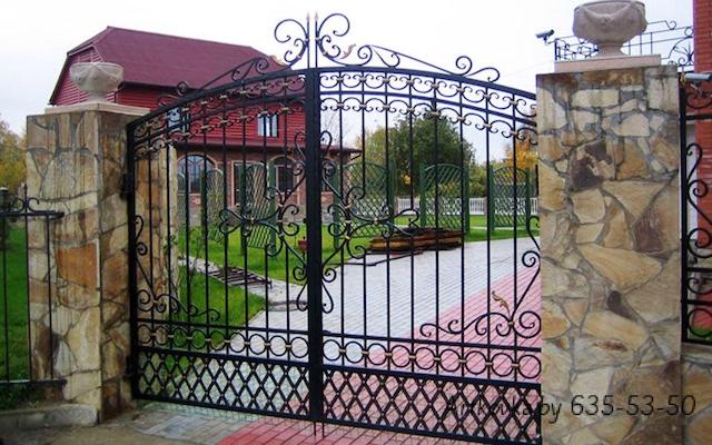 Casablanca rabat Marrakech Agadir Maroc fabricant portail portillon en fer forgé   